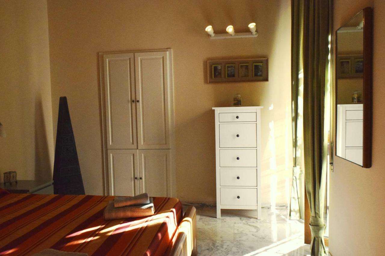 Via Capo D'africa 19 Appartement
